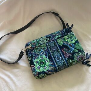 Vera Bradley  Hard Shell iPad  Portfolio Notebook Computer Case Blue Rhapsody